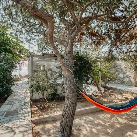 Karavi Holiday home *