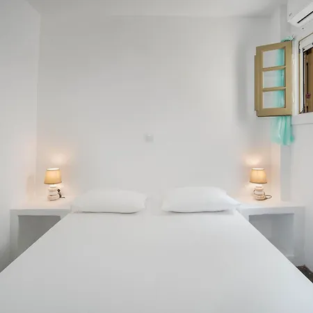Karavi Holiday home *