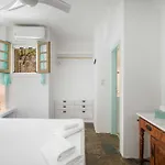 Karavi Holiday home Ramos